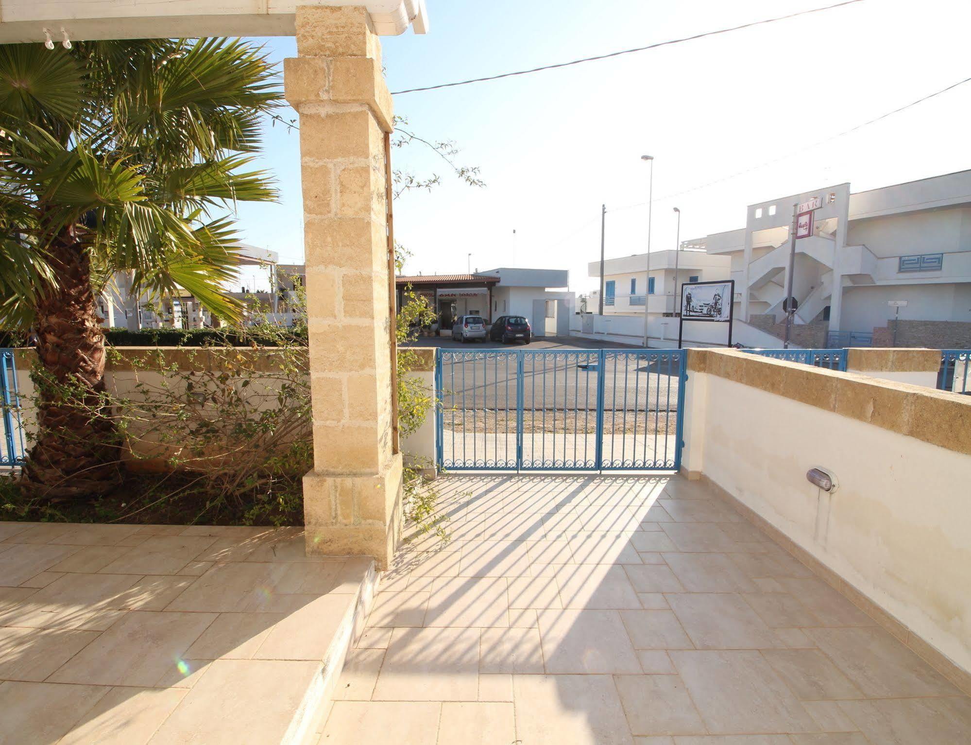 Blu Marini Apartments Salve Exterior photo